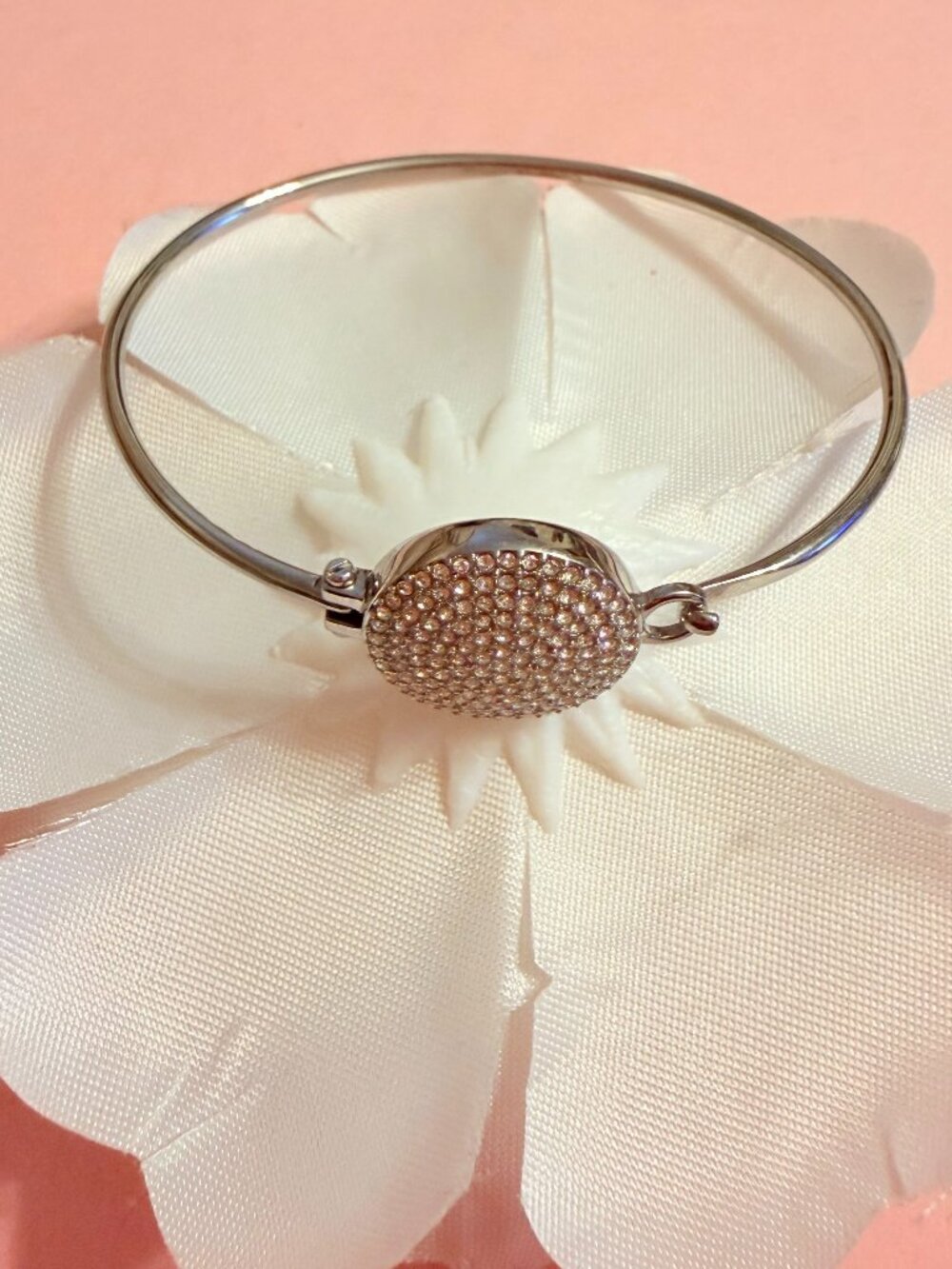 Michael Kors Crystal Pave Disc Silver Tone Bangle Bracelet